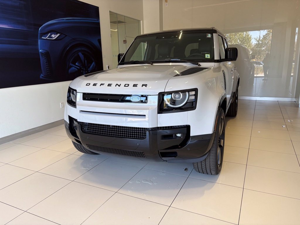 2026 Land Rover Defender 110 X-Dynamic SE SUV