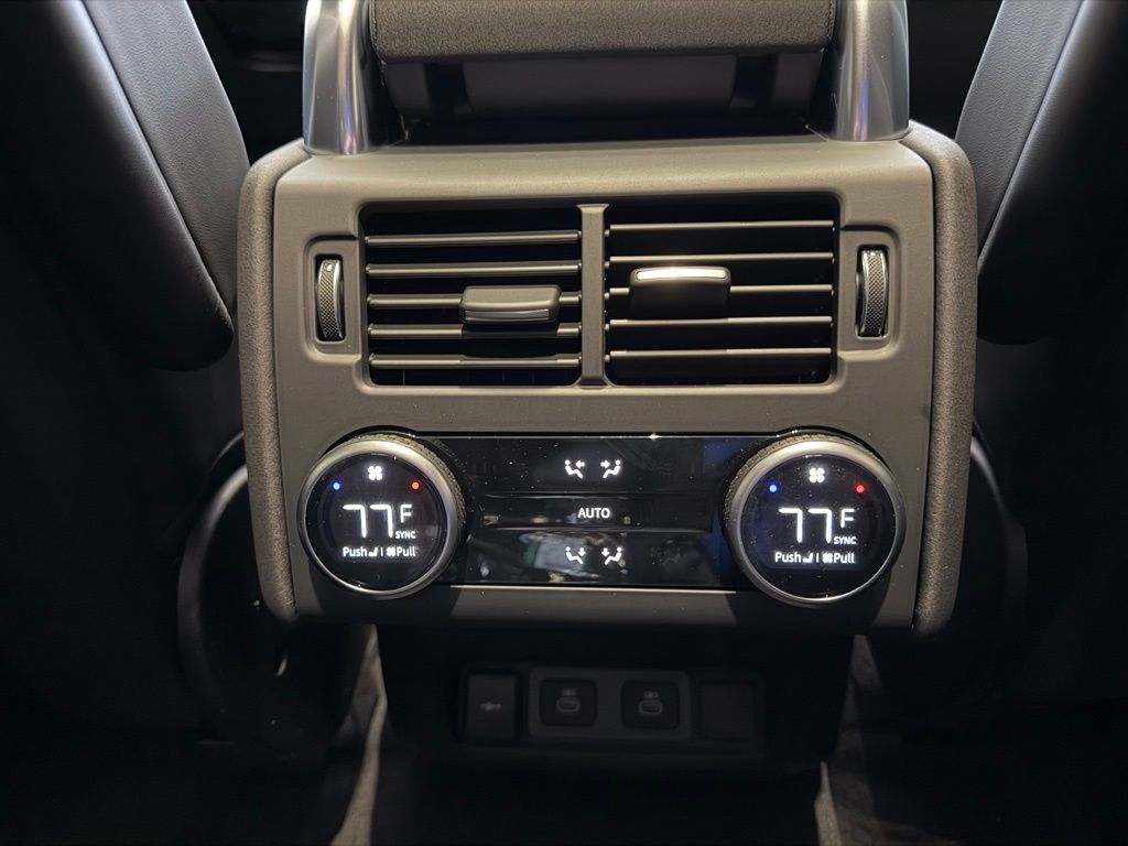 2026 Land Rover Discovery Gemini Edition - Photo 17
