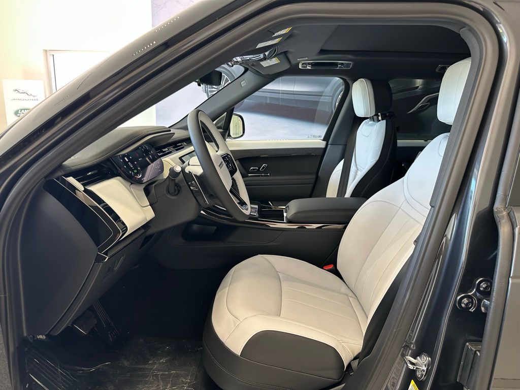 2025 Land Rover Range Rover Sport Dynamic SE - Photo 11