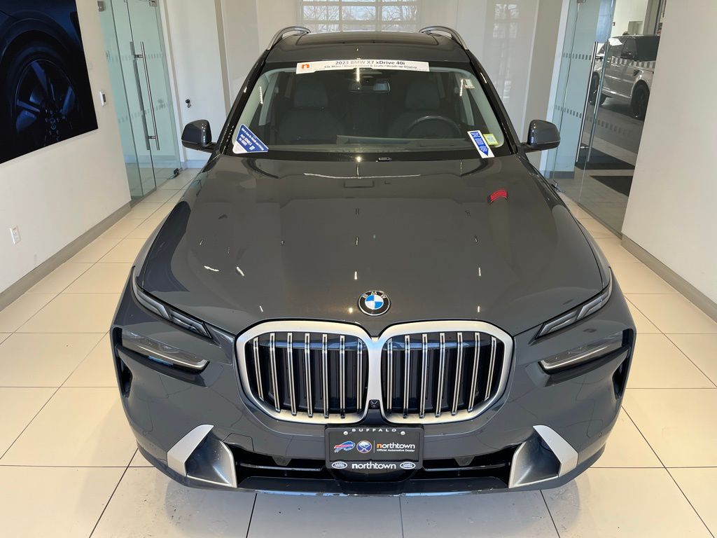 2023 BMW X7 40i - Photo 11