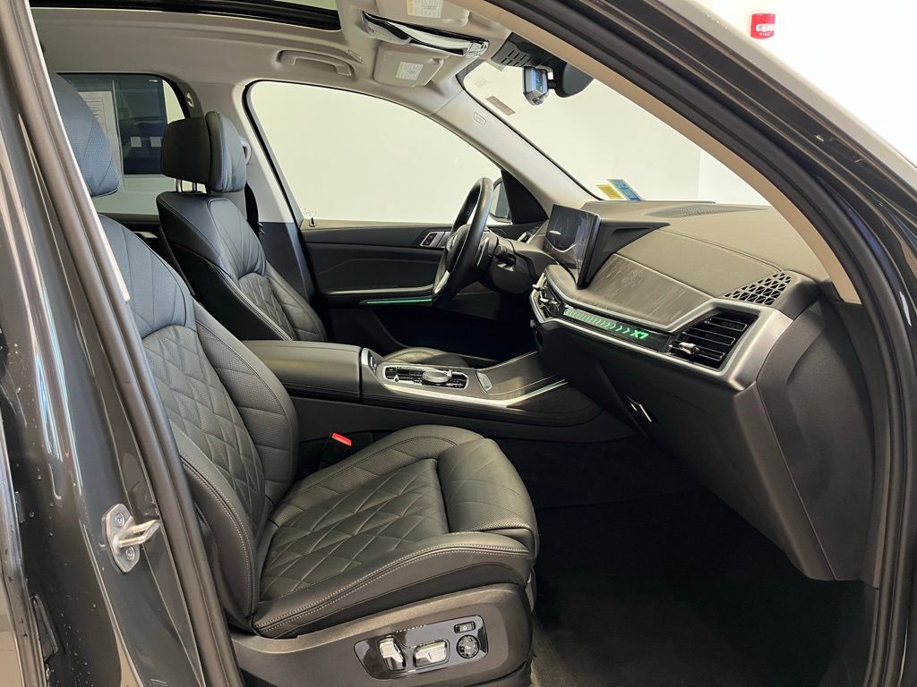 2023 BMW X7 40i - Photo 36