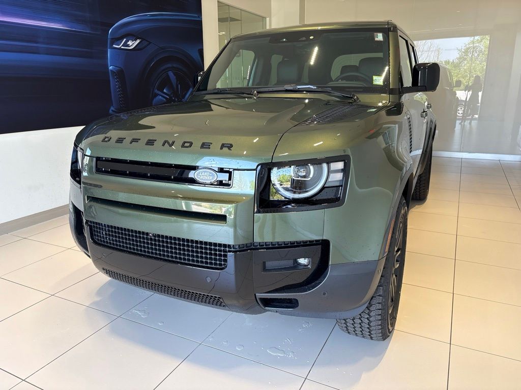 2026 Land Rover Defender 110 S P300's photo
