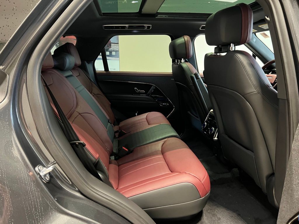 2025 Land Rover Range Rover Sport Dynamic SE - Photo 16