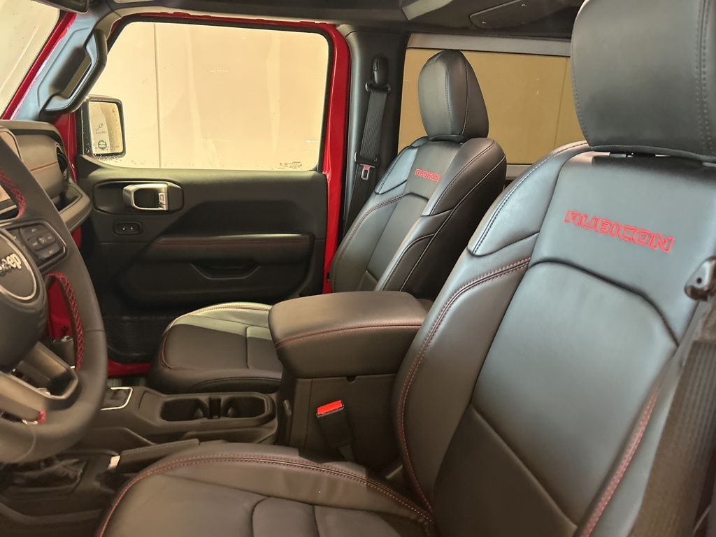 2024 Jeep Wrangler Rubicon X photo 3