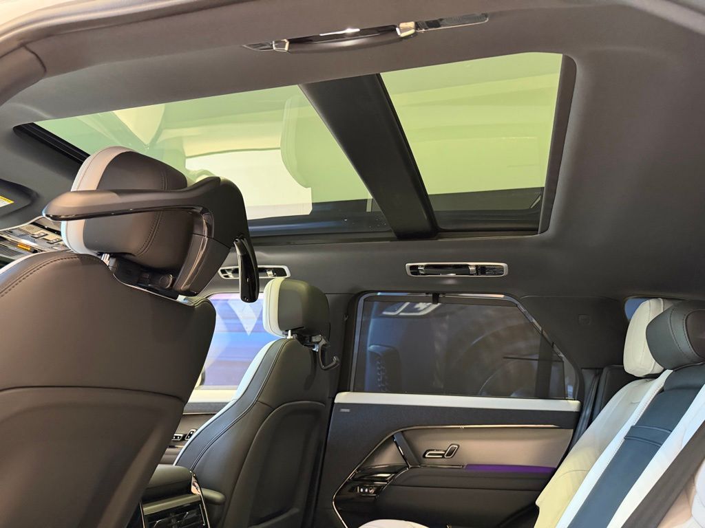 2025 Land Rover Range Rover Sport Dynamic SE - Photo 13