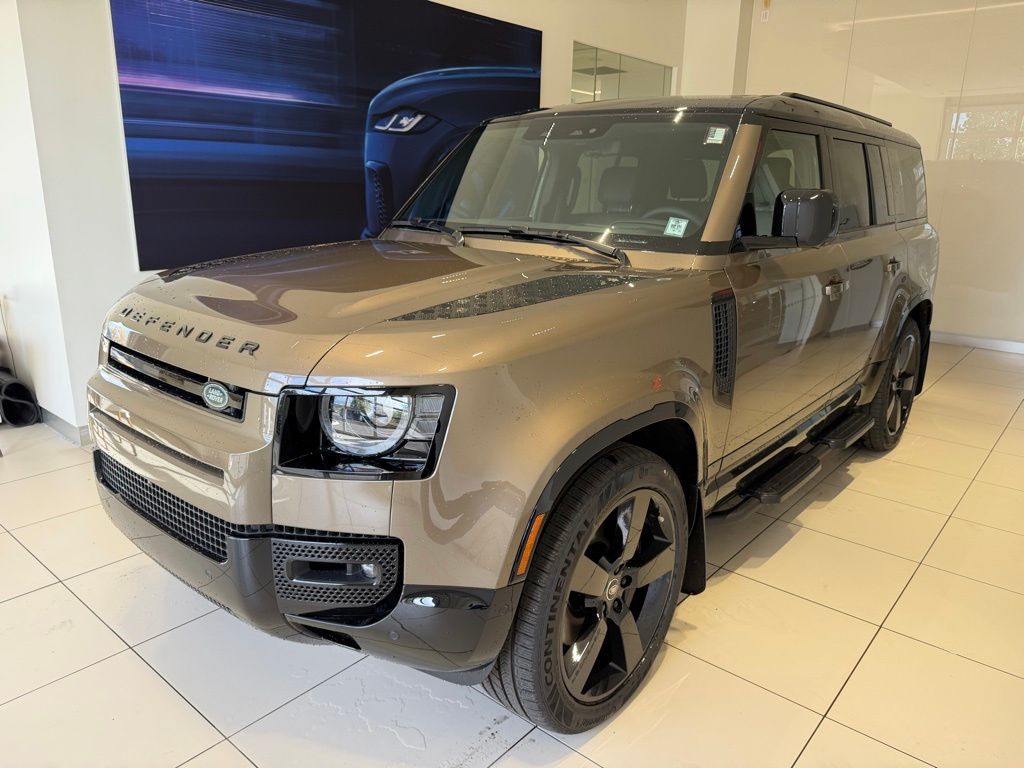 2025 Land Rover Defender X-Dynamic SE's photo