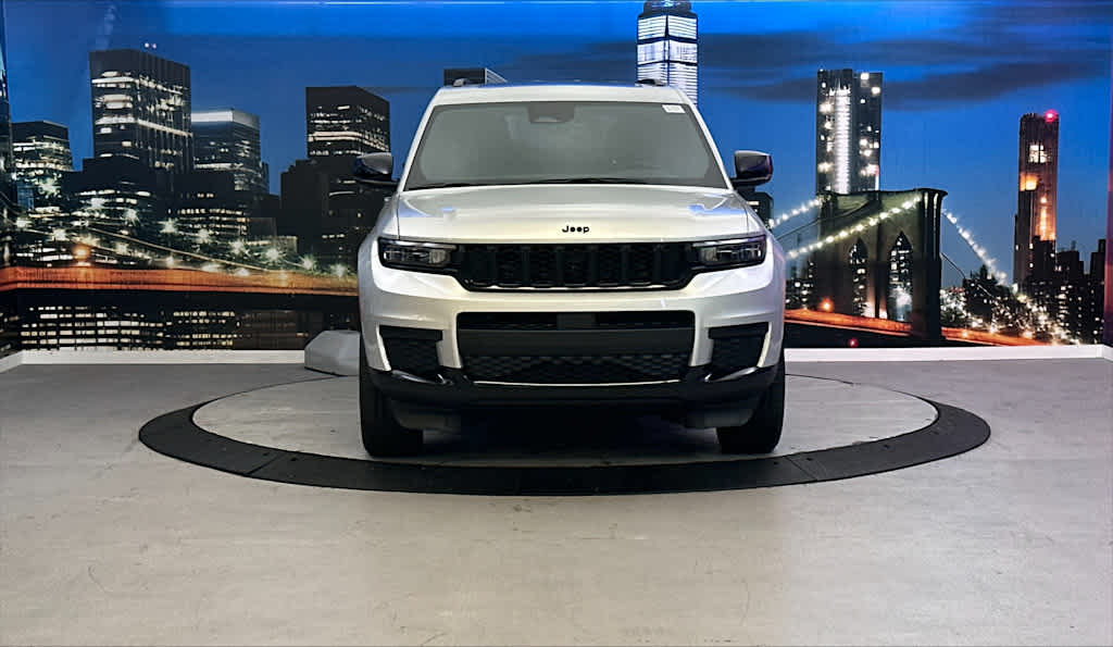 2025 Jeep Grand Cherokee L Altitude - Photo 3