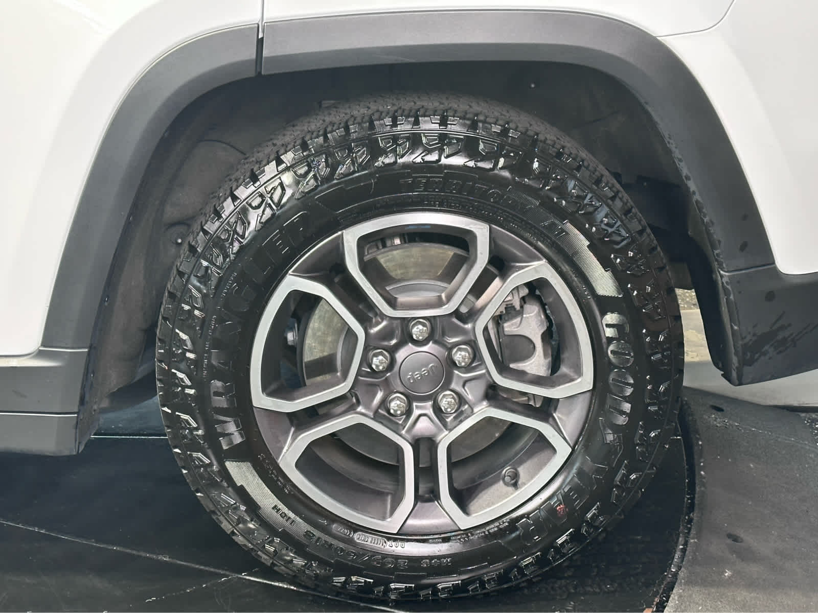2023 Jeep Grand Cherokee Trailhawk 4xe - Photo 13