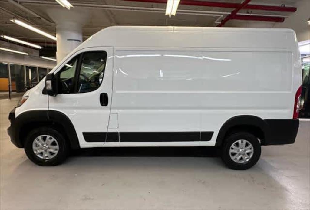 New 2024 Ram Promaster PROMASTER 1500 SLT CARGO VAN HIGH ROOF 136' WB Cargo Van