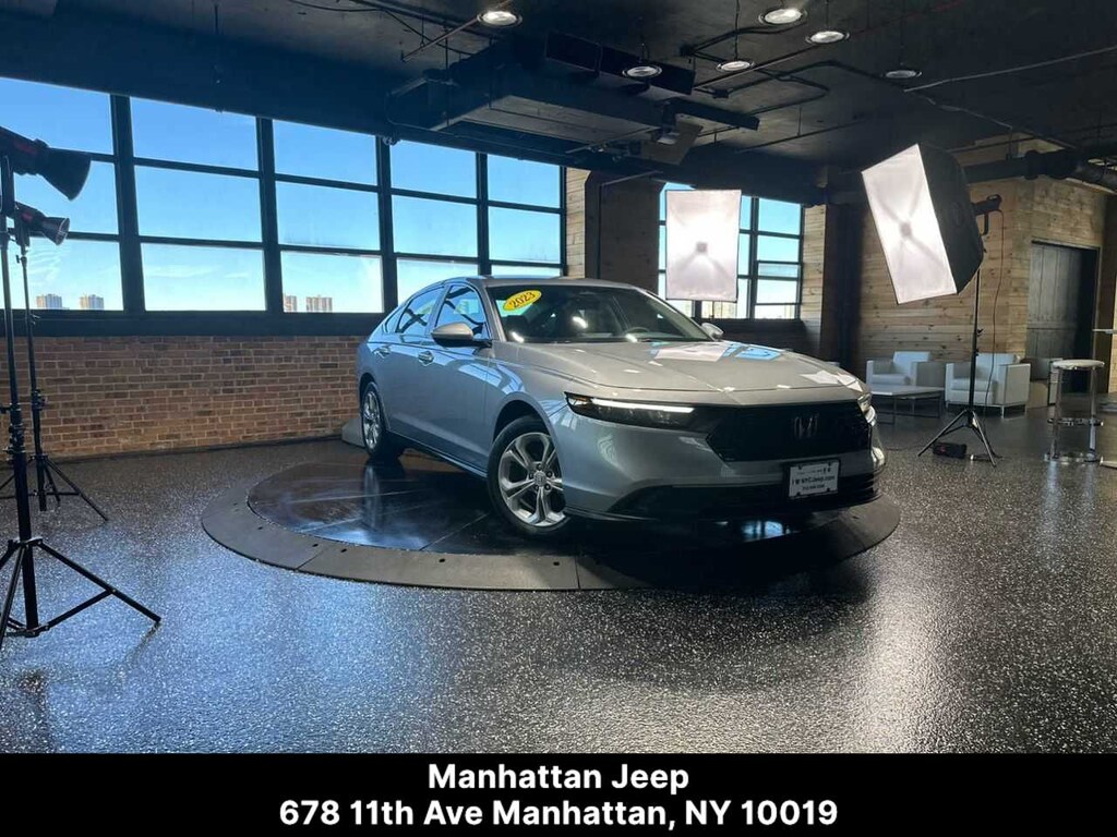 Used 2023 Honda Accord LX CVT