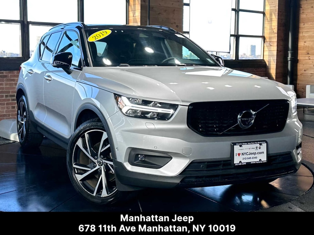 Used 2019 Volvo XC40 R-Design T5 AWD