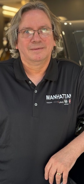 Staff member John Kawalec from ID_59b325342370