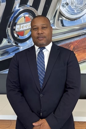 Staff member Daryl Lewis from ID_9ca82455f67b