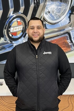 Staff member Jovany Reys from ID_b4afb0