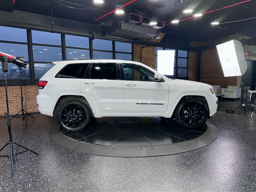 Used 2022 Jeep Grand Cherokee WK Laredo X 4x4