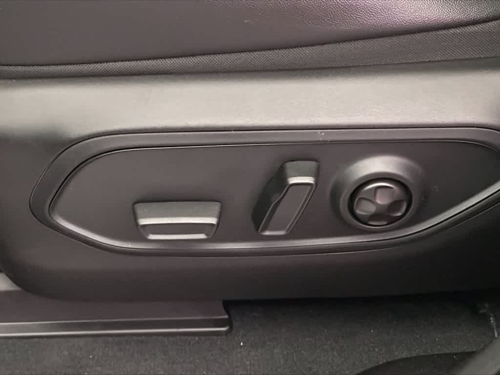 2025 Jeep Grand Cherokee L Altitude - Photo 17