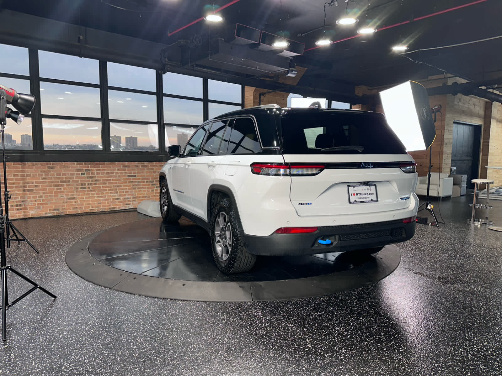 2023 Jeep Grand Cherokee Trailhawk 4xe - Photo 7