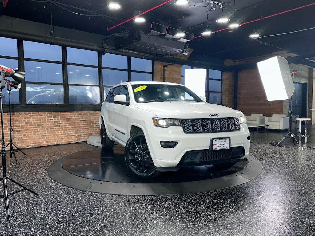 Used 2022 Jeep Grand Cherokee WK Laredo X 4x4