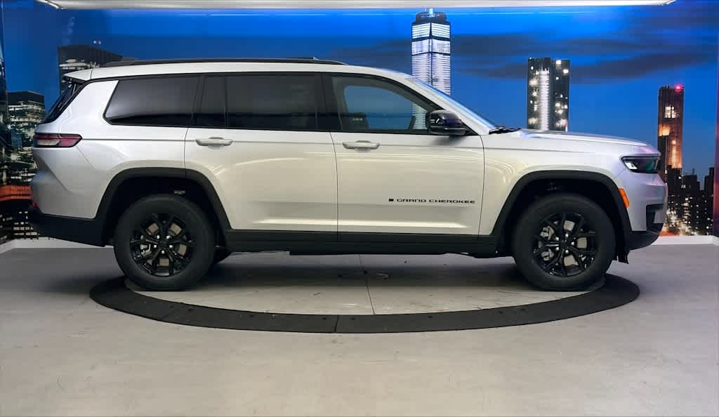 2025 Jeep Grand Cherokee L Altitude - Photo 8