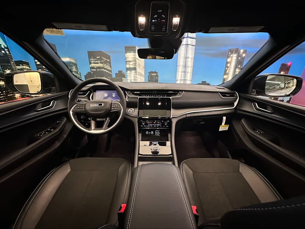 2025 Jeep Grand Cherokee L Altitude - Photo 12