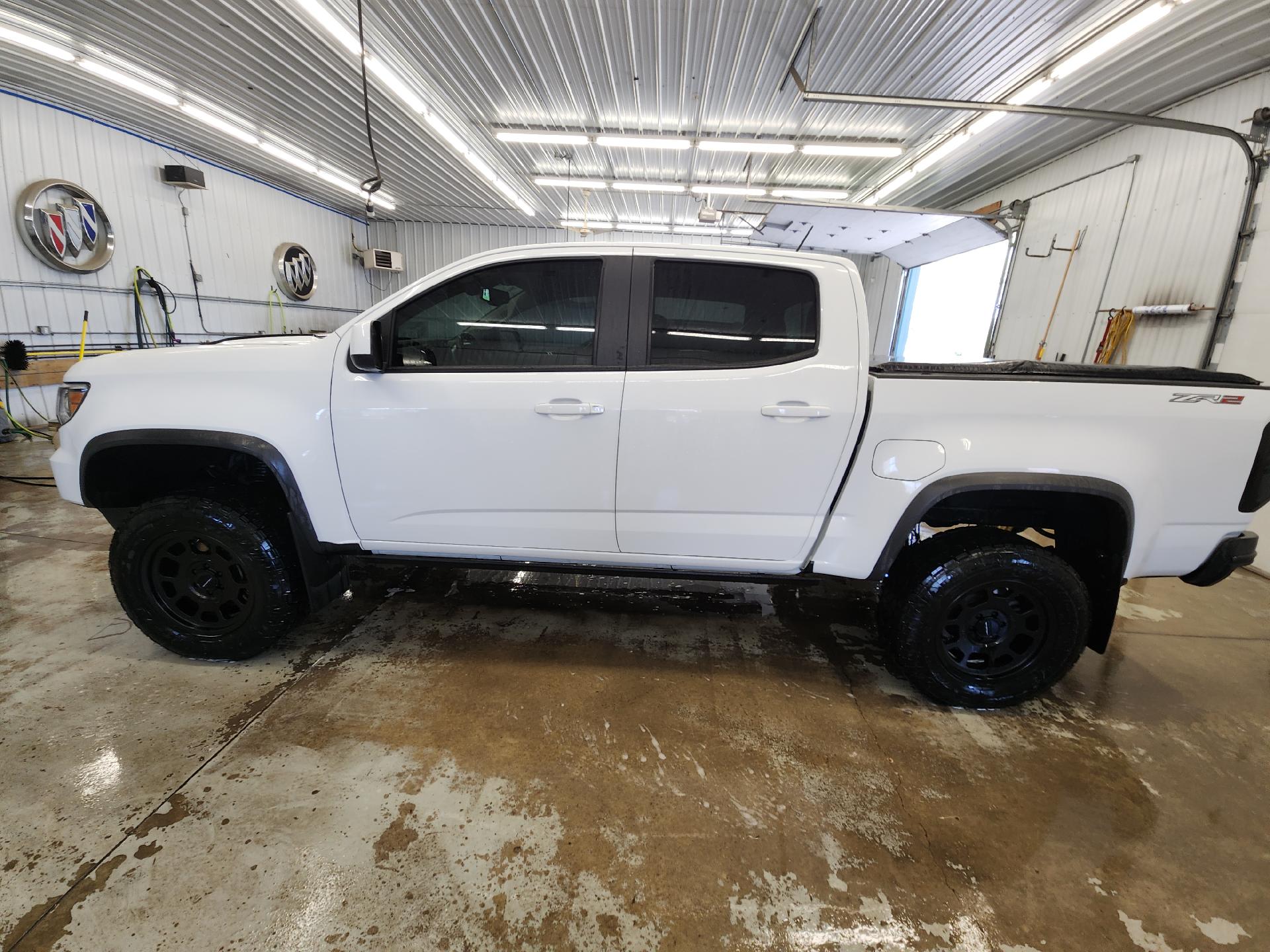 Used 2022 Chevrolet Colorado ZR2 with VIN 1GCGTEEN5N1184165 for sale in Staples, Minnesota