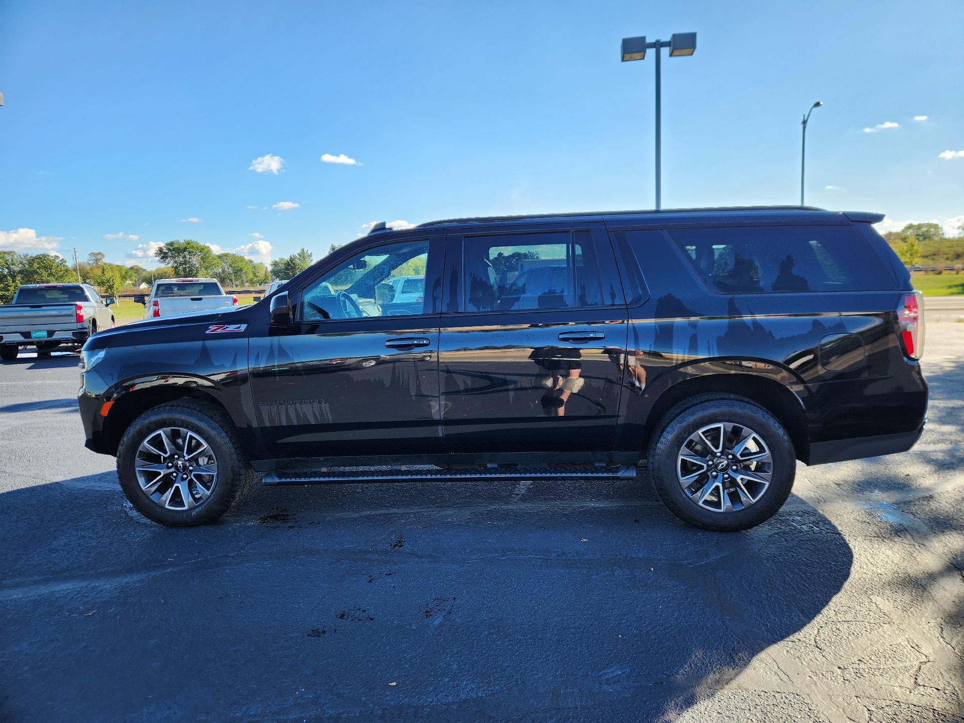 Used 2021 Chevrolet Suburban Z71 with VIN 1GNSKDKD6MR477423 for sale in Staples, Minnesota