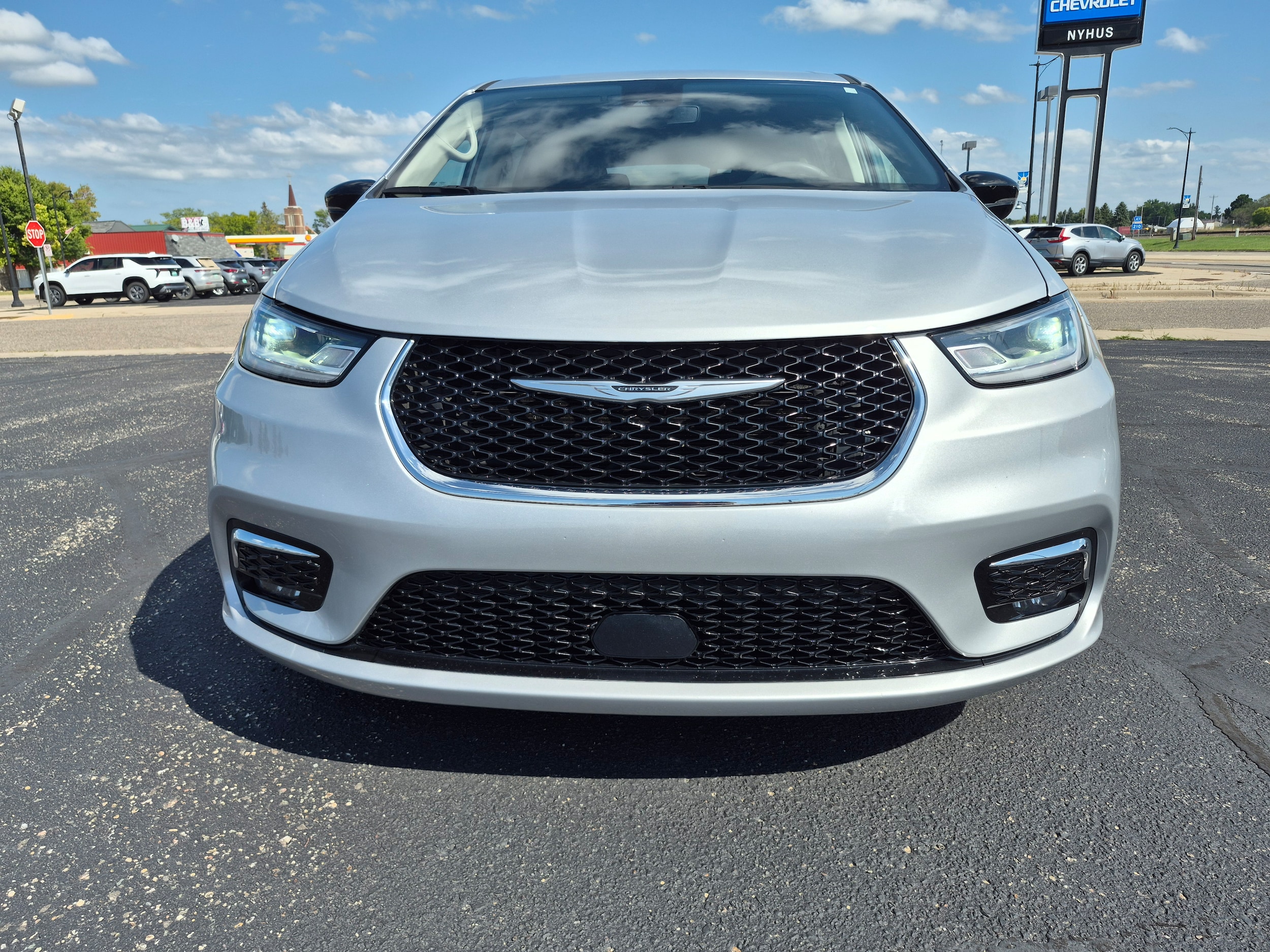 Used 2024 Chrysler Pacifica Touring L with VIN 2C4RC1BGXRR129123 for sale in Staples, Minnesota