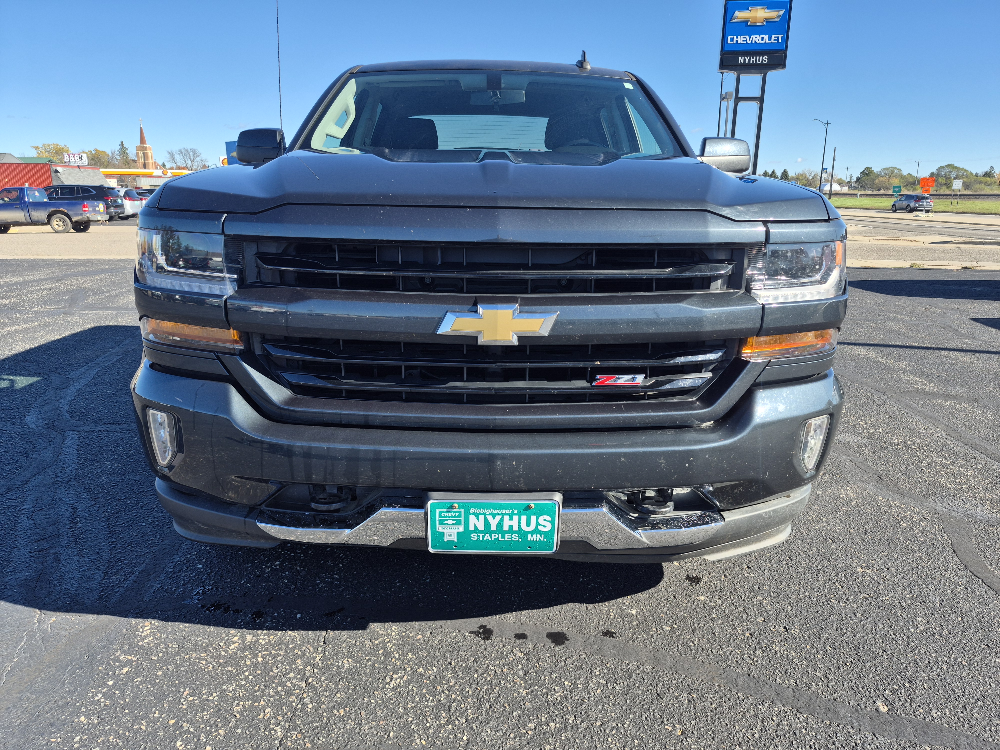 Used 2017 Chevrolet Silverado 1500 LT Z71 with VIN 3GCUKREC9HG345375 for sale in Staples, Minnesota