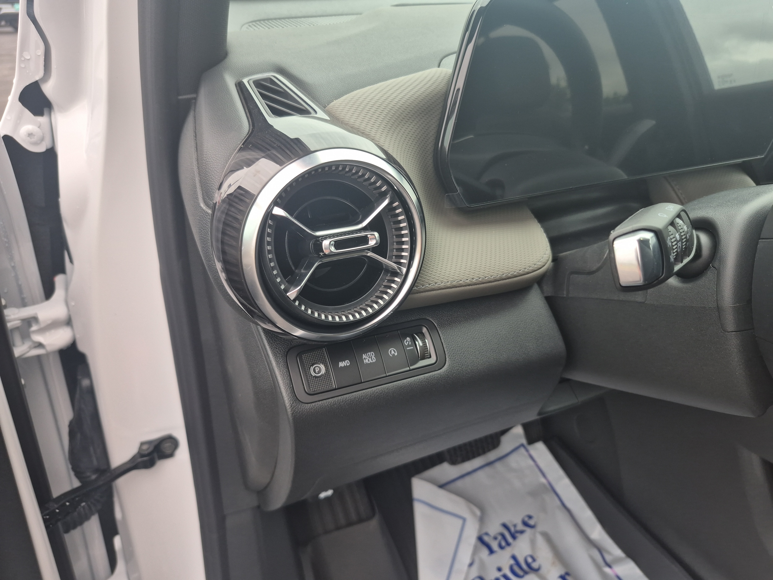 2027 Chevrolet Equinox LT - Photo 14