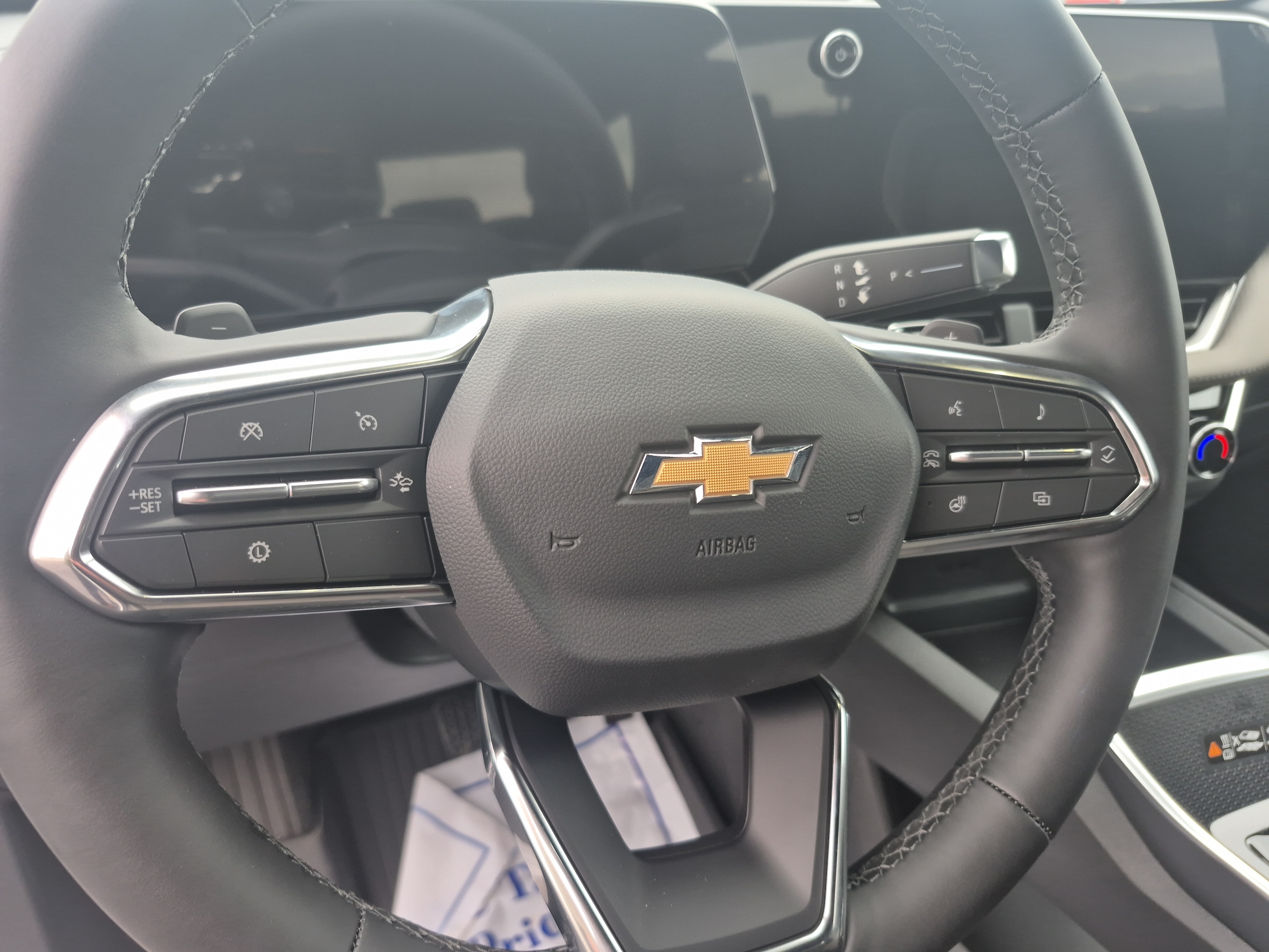 2027 Chevrolet Equinox LT - Photo 15
