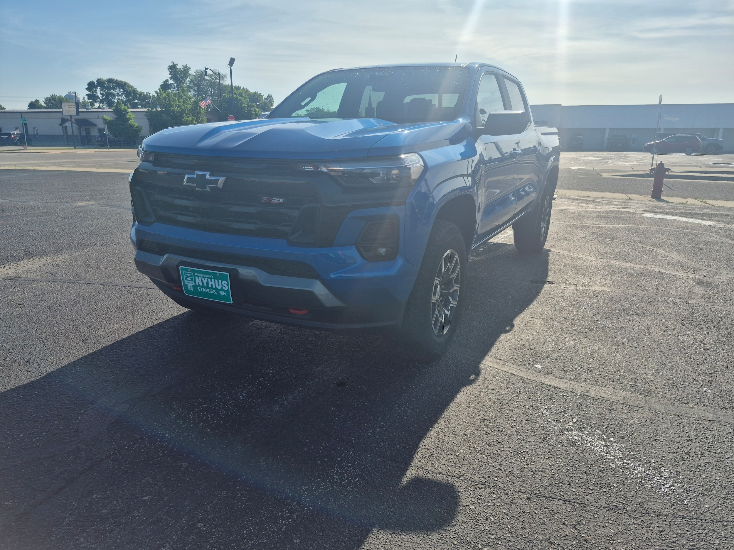 Glacier Blue Metallic 2023 Chevrolet Colorado Z71 Crew Cab 4WD Pickup Truck Four-Wheel Drive Automatic