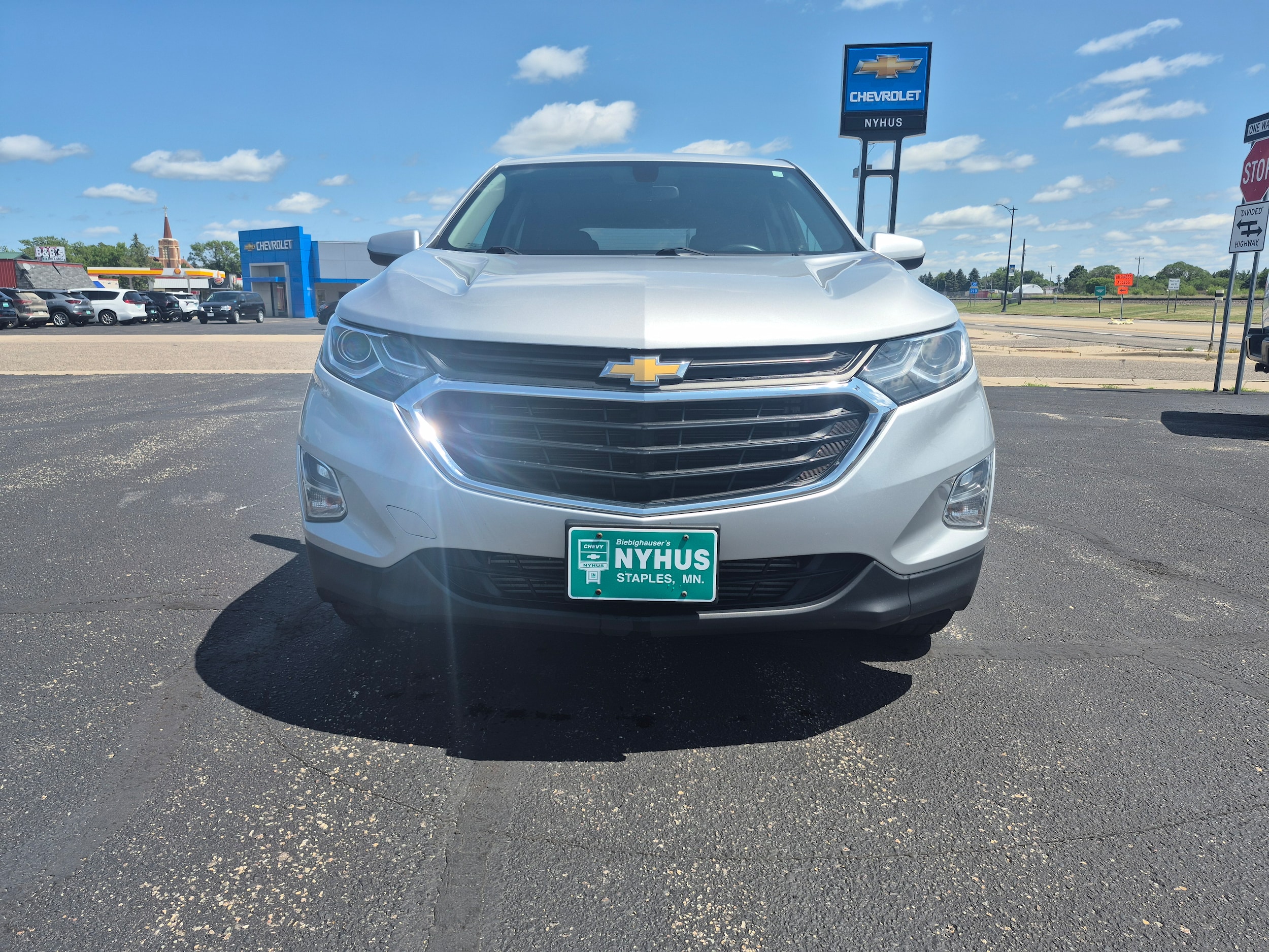 Used 2019 Chevrolet Equinox LT with VIN 2GNAXUEV0K6108633 for sale in Staples, Minnesota