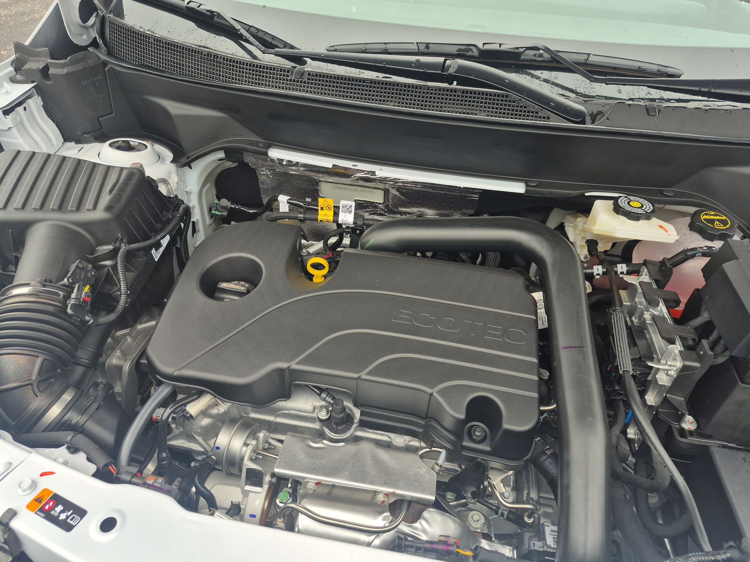 2027 Chevrolet Equinox LT - Photo 11