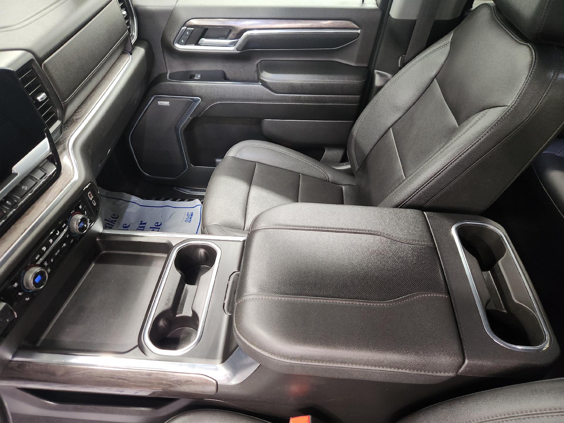 2024 Chevrolet Silverado 3500HD LTZ - Photo 12