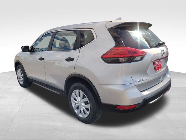2017 Nissan Rogue S photo 3