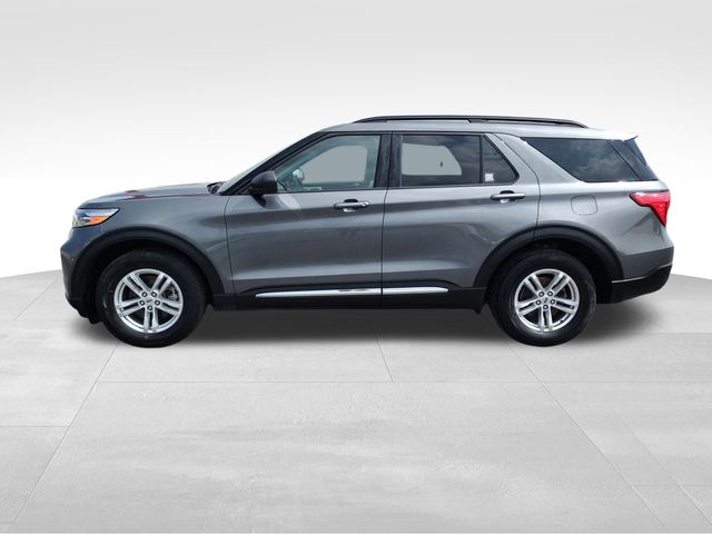 2021 Ford Explorer XLT photo 2