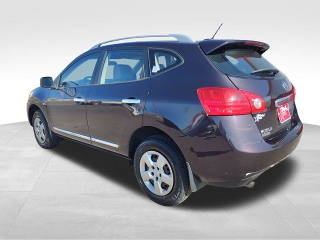 2014 Nissan Rogue Select S photo 3