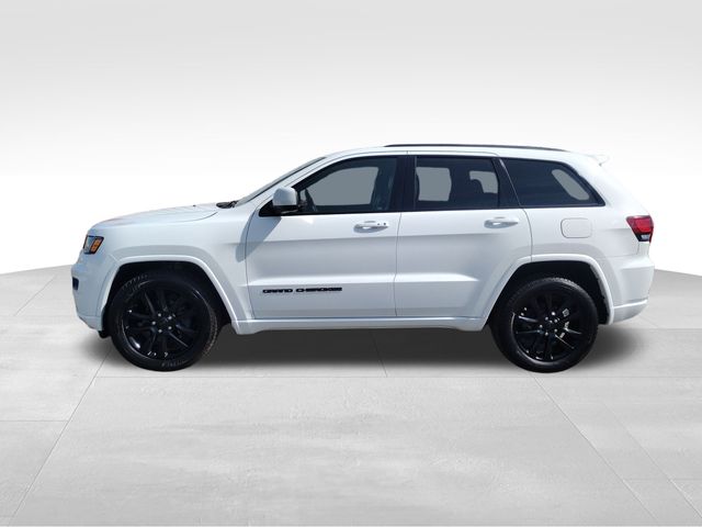 2018 Jeep Grand Cherokee Altitude photo 2