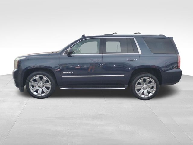2017 Gmc Yukon Denali photo 2