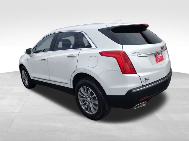 2019 Cadillac XT5 Luxury photo 2