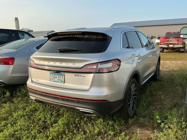 2019 Lincoln Nautilus Reserve photo 3