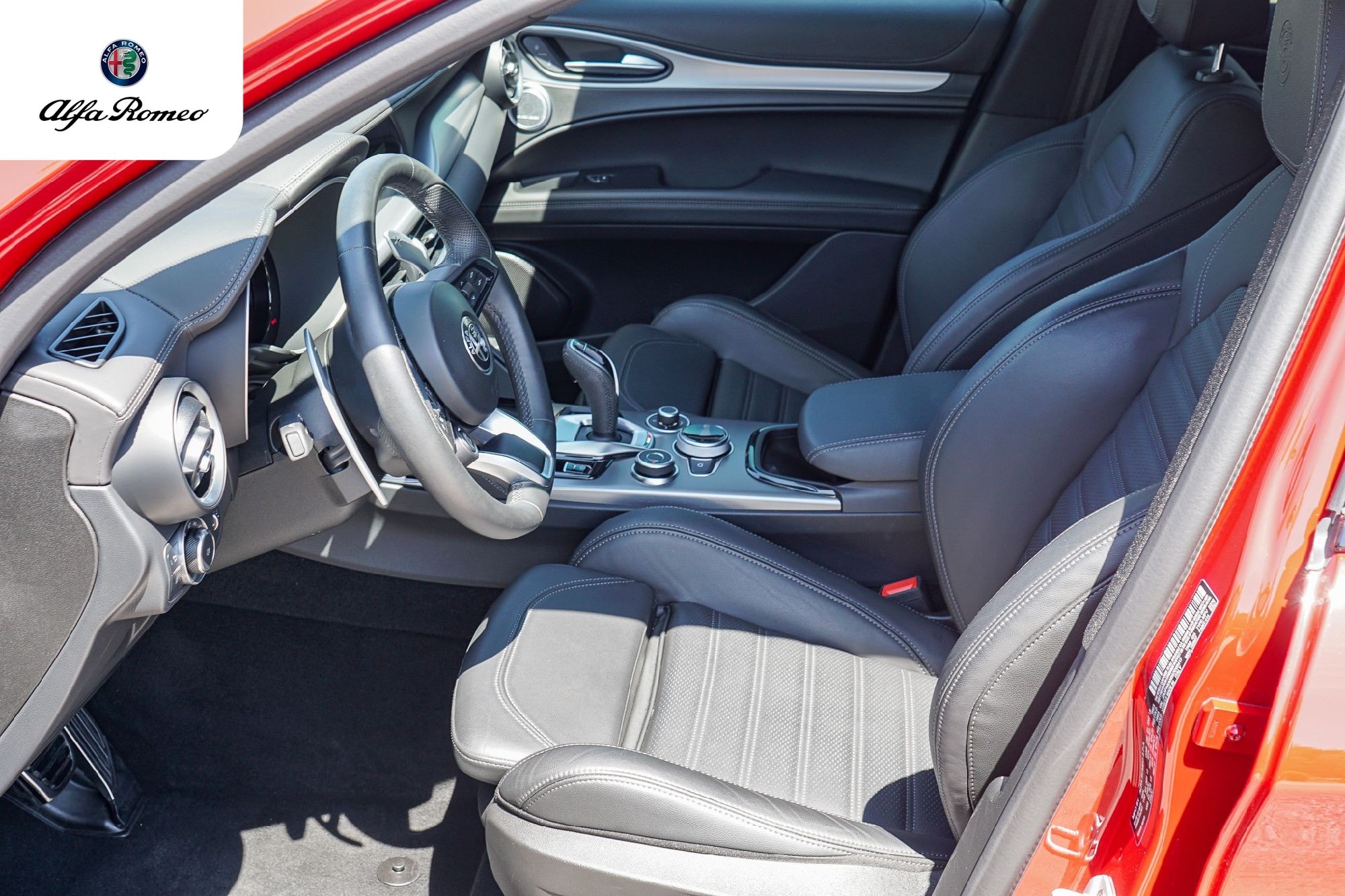 2025 Alfa Romeo Stelvio Base - Photo 14