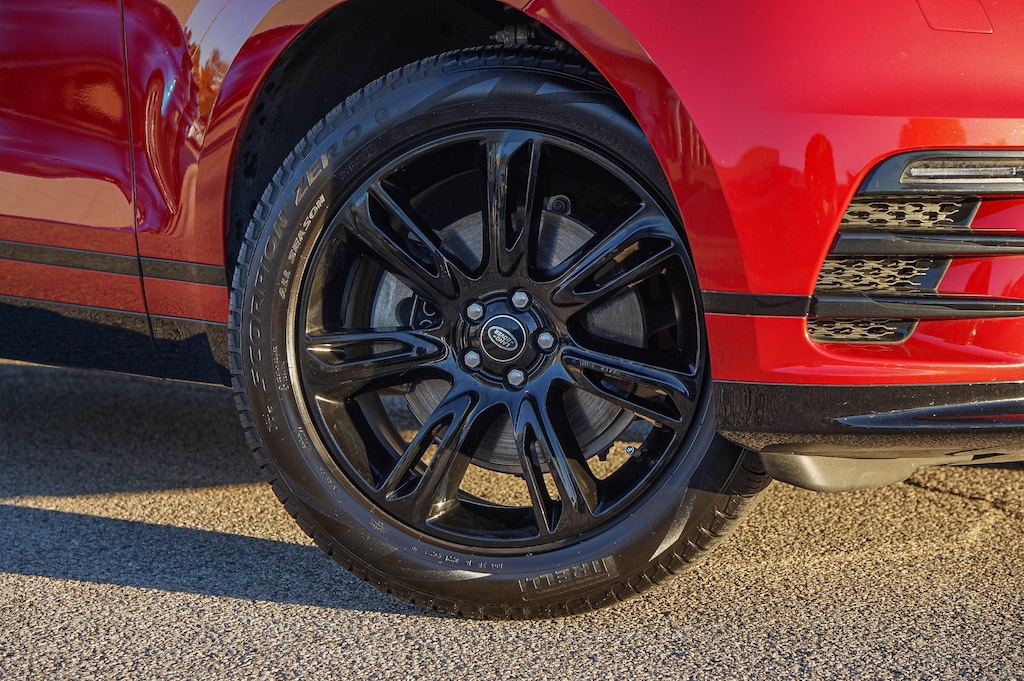 Used 2023 Land Rover Range Rover Velar R-Dynamic S Sport Utility