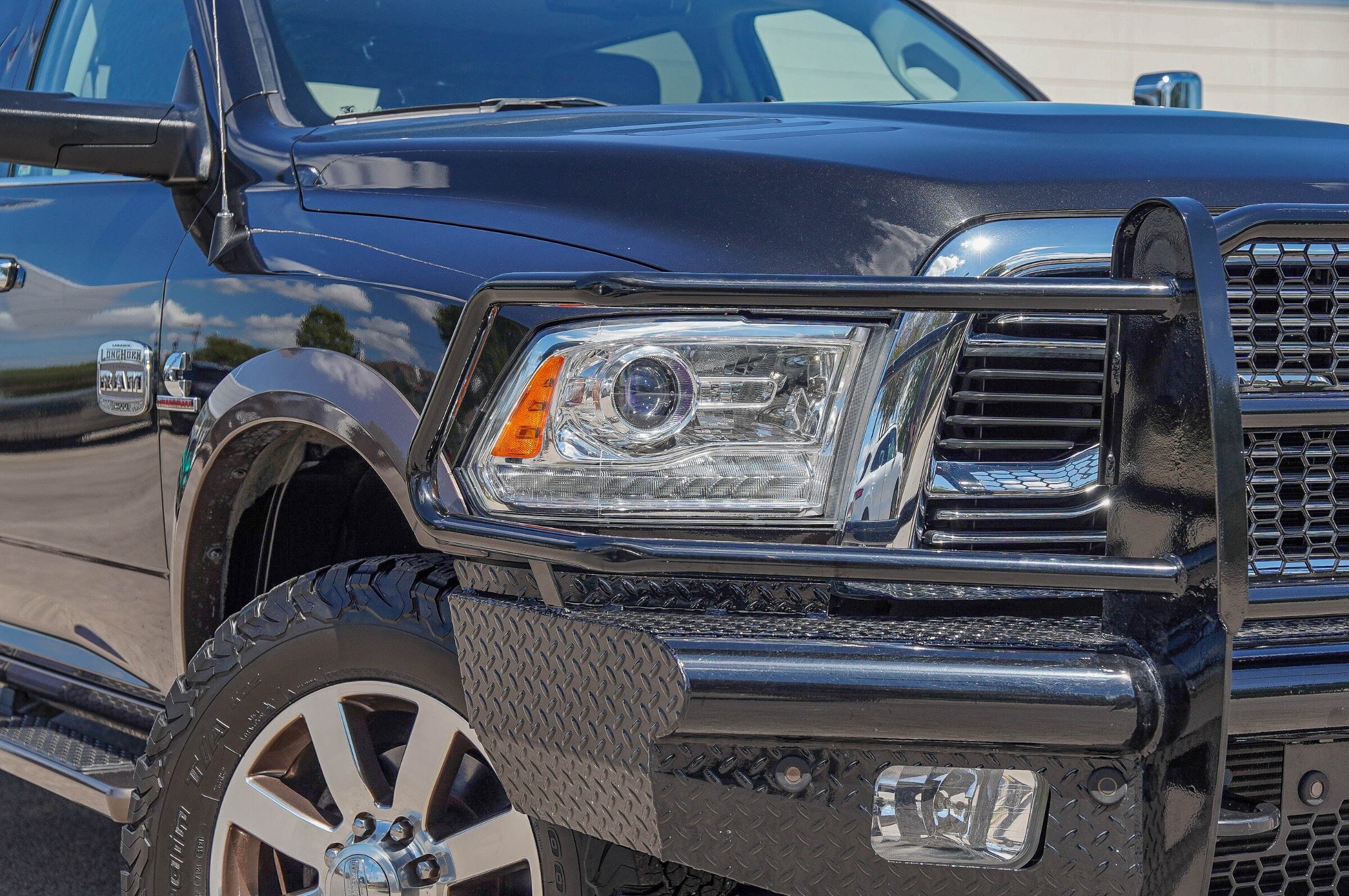 2018 Ram 3500 Laramie Longhorn photo 2