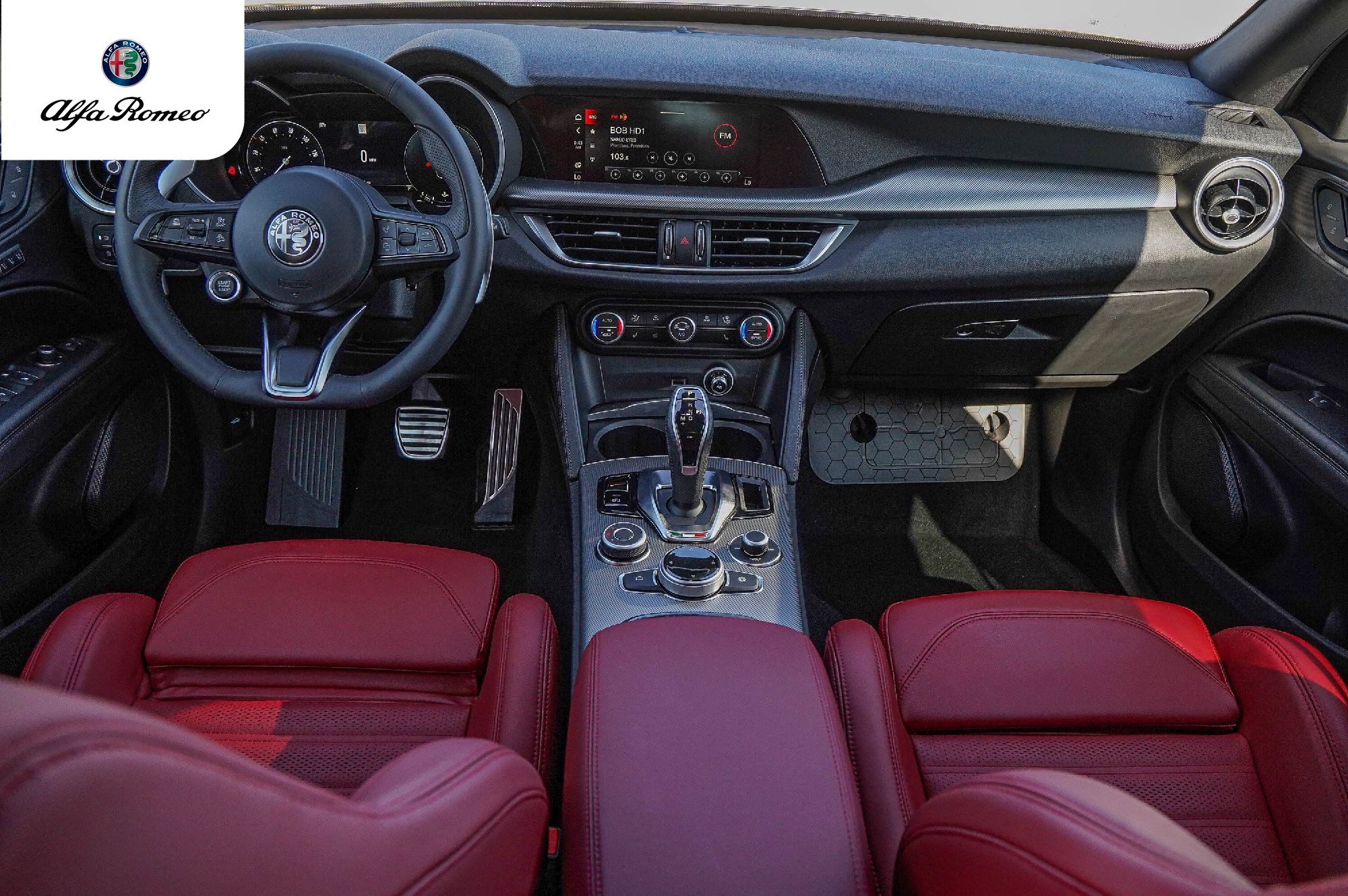 2025 Alfa Romeo Stelvio Base - Photo 21
