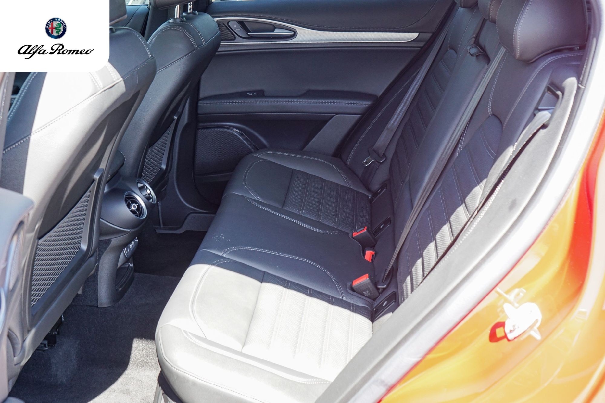 2025 Alfa Romeo Stelvio Base - Photo 26