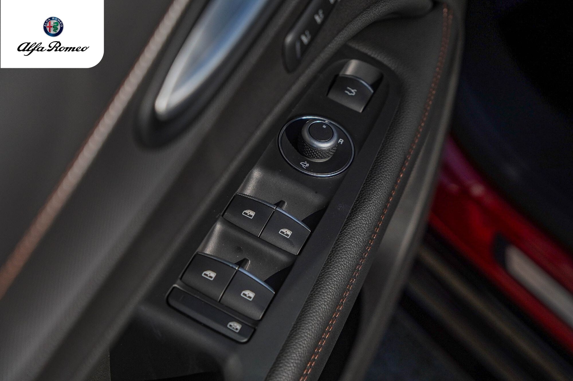 2025 Alfa Romeo Stelvio Intensa - Photo 19