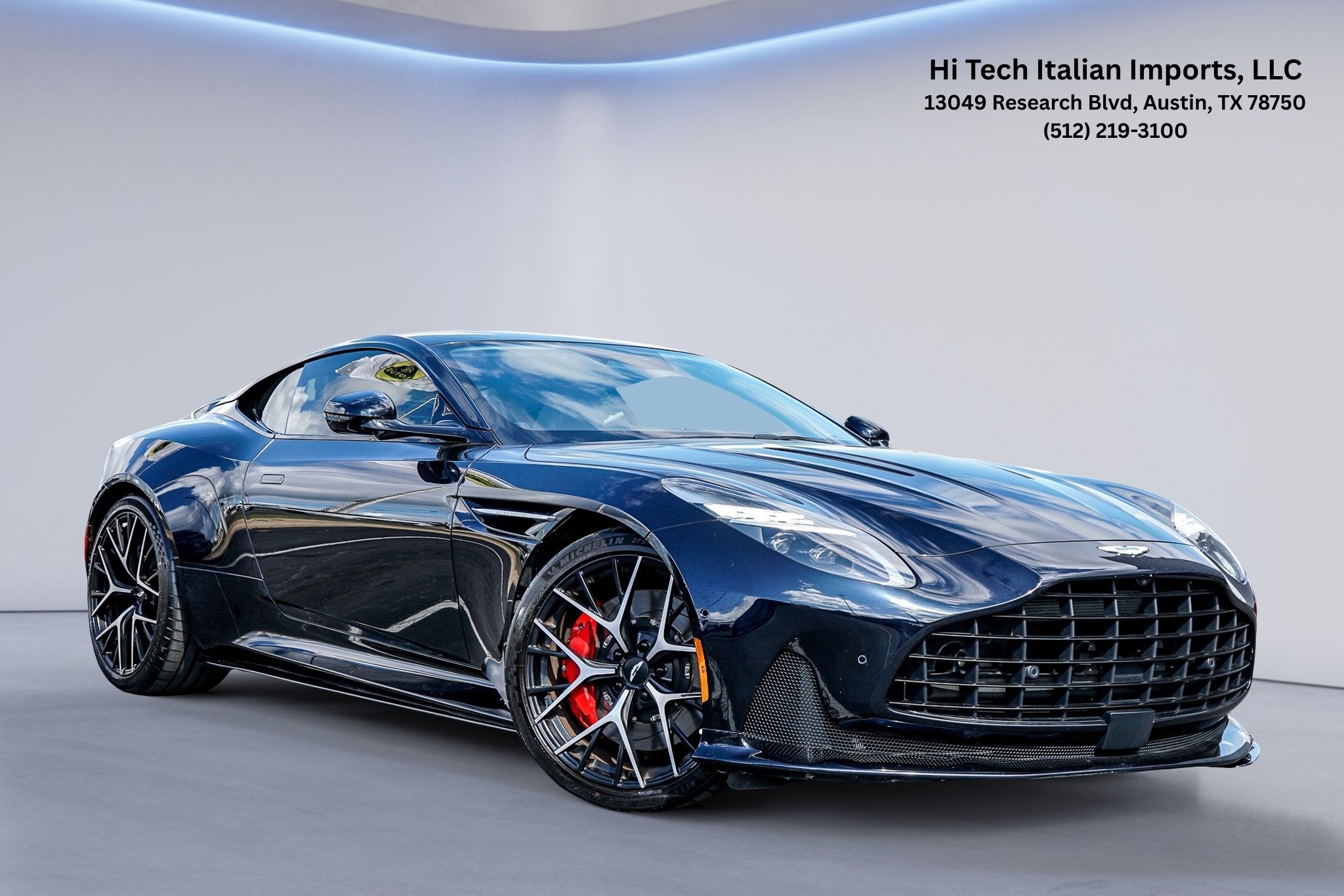 2025 Aston Martin DB12
