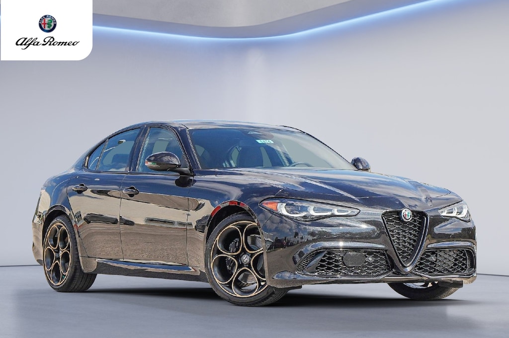 New 2025 Alfa Romeo Giulia INTENSA RWD Sedan