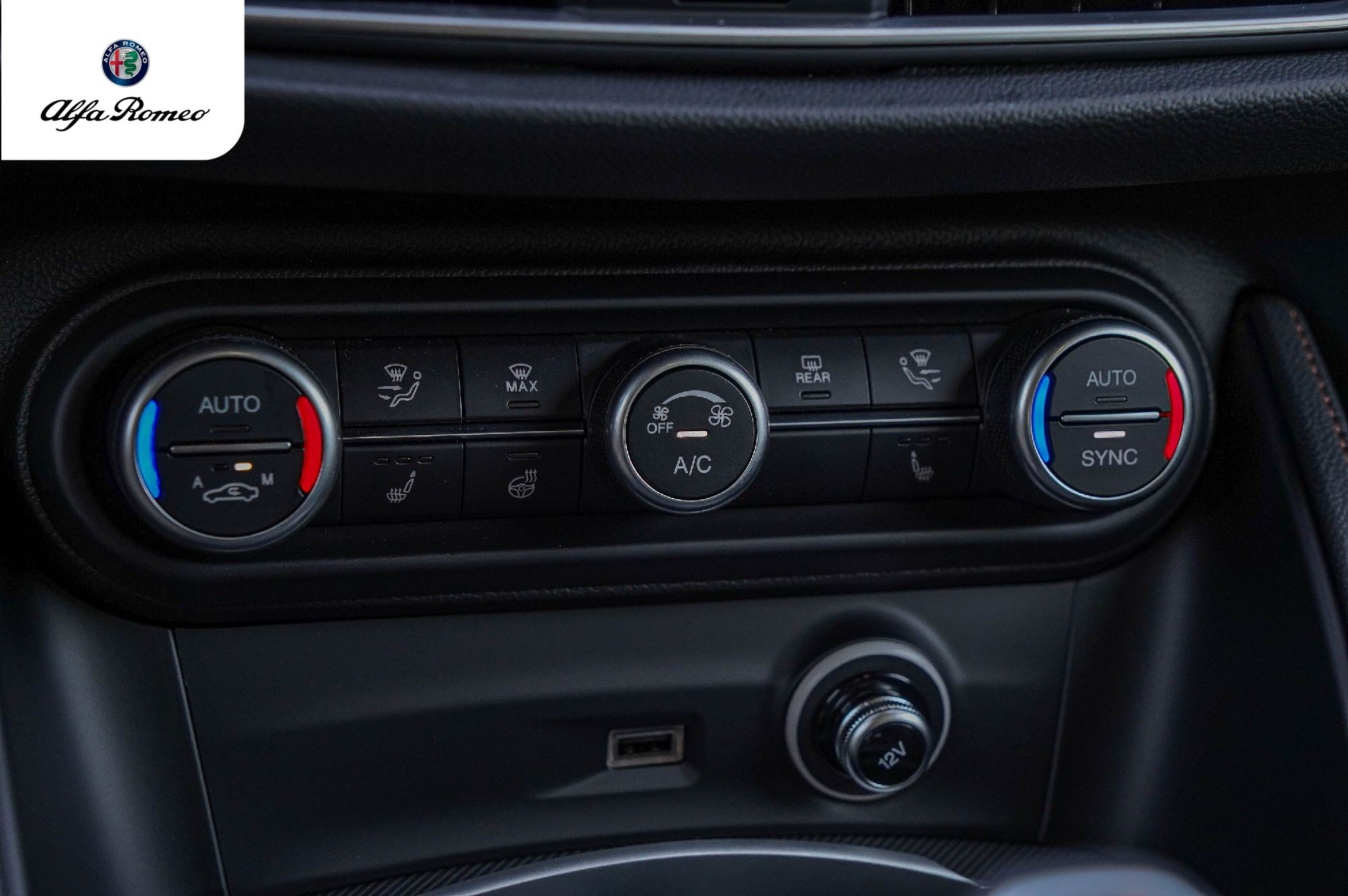 2025 Alfa Romeo Stelvio Intensa - Photo 15